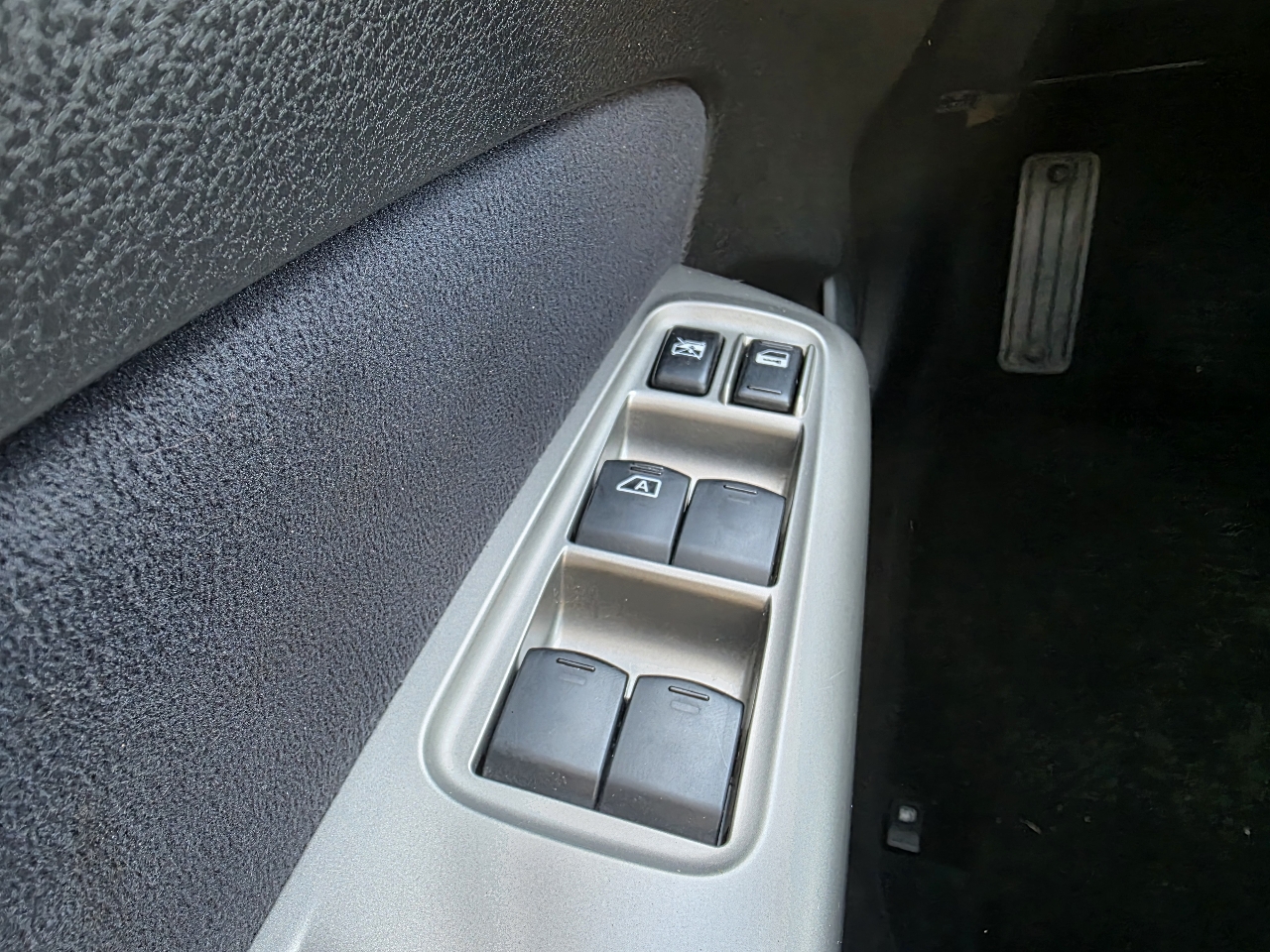 Subaru Forester 2.5X Limited 2010 Subaru Forester 2.5X Limited 2010