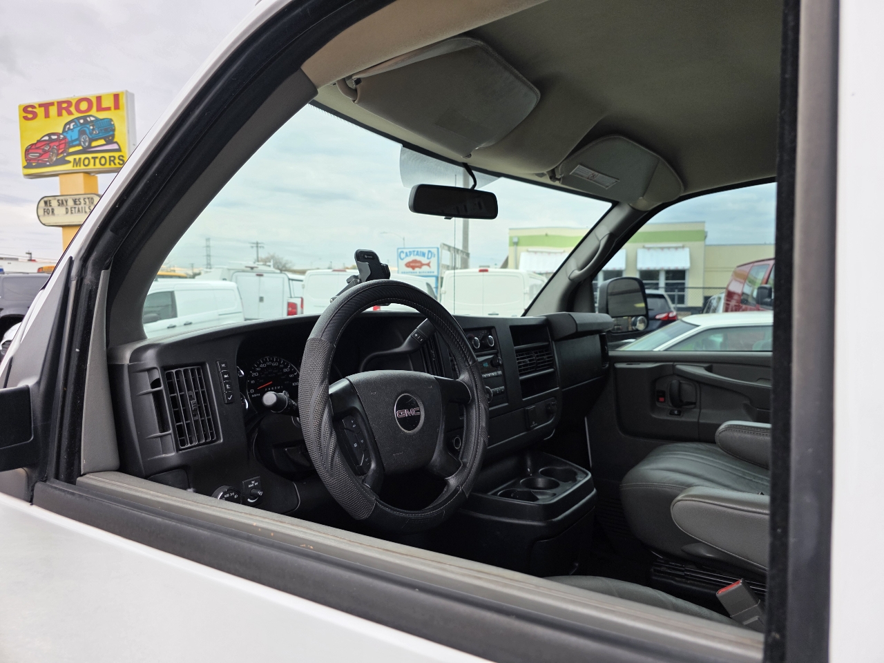 GMC Savana G2500 Extended Cargo 2015 GMC Savana G2500 Extended Cargo 2015