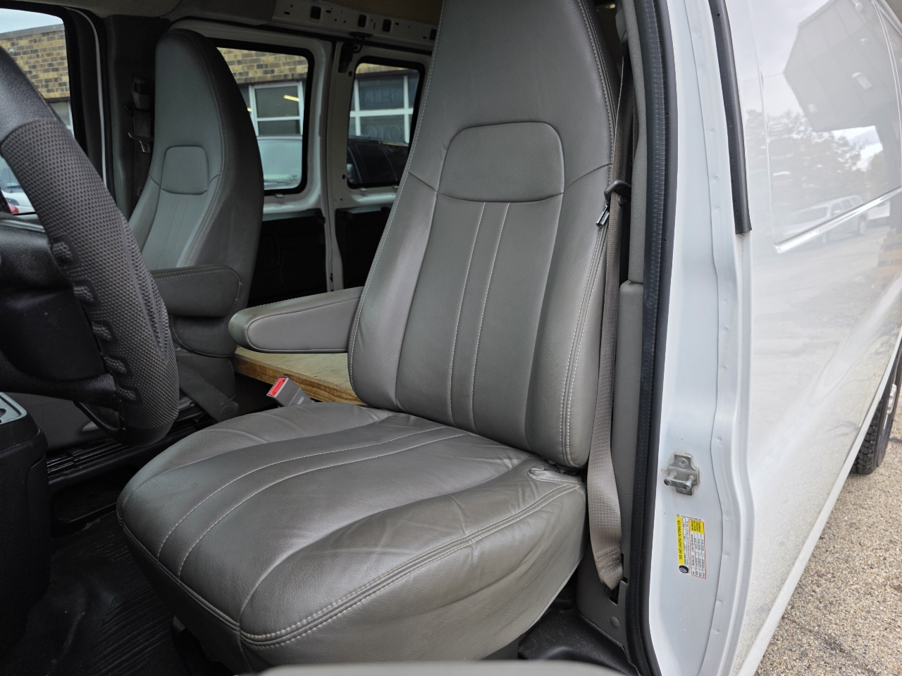 GMC Savana G2500 Extended Cargo 2015 GMC Savana G2500 Extended Cargo 2015