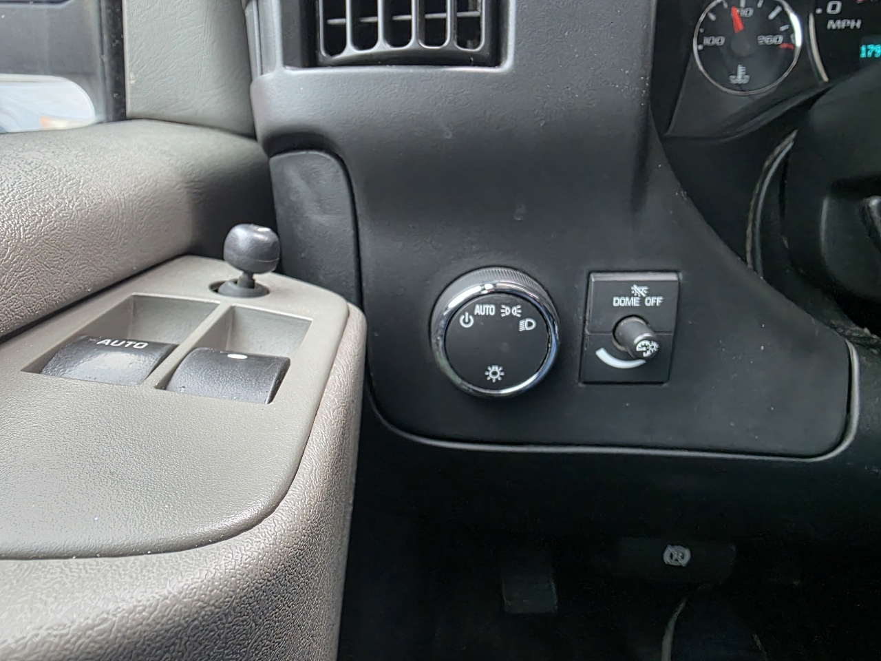 GMC Savana G2500 Extended Cargo 2015 GMC Savana G2500 Extended Cargo 2015