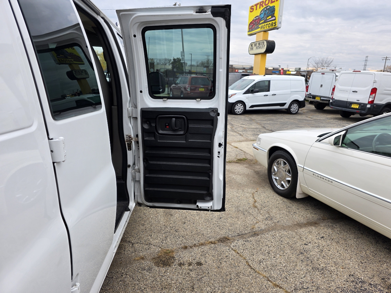 GMC Savana G2500 Extended Cargo 2015 GMC Savana G2500 Extended Cargo 2015