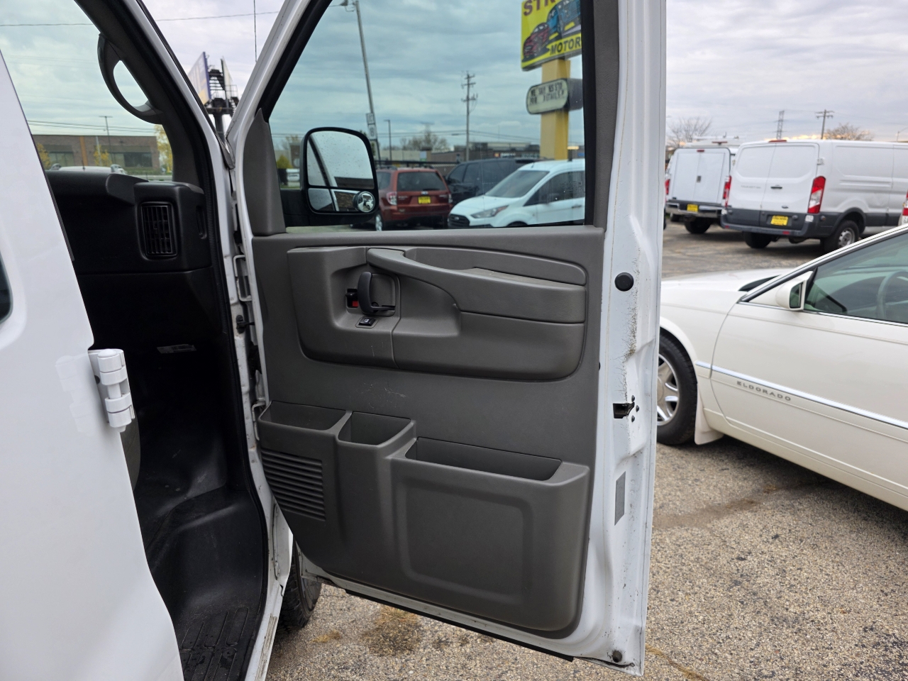 GMC Savana G2500 Extended Cargo 2015 GMC Savana G2500 Extended Cargo 2015