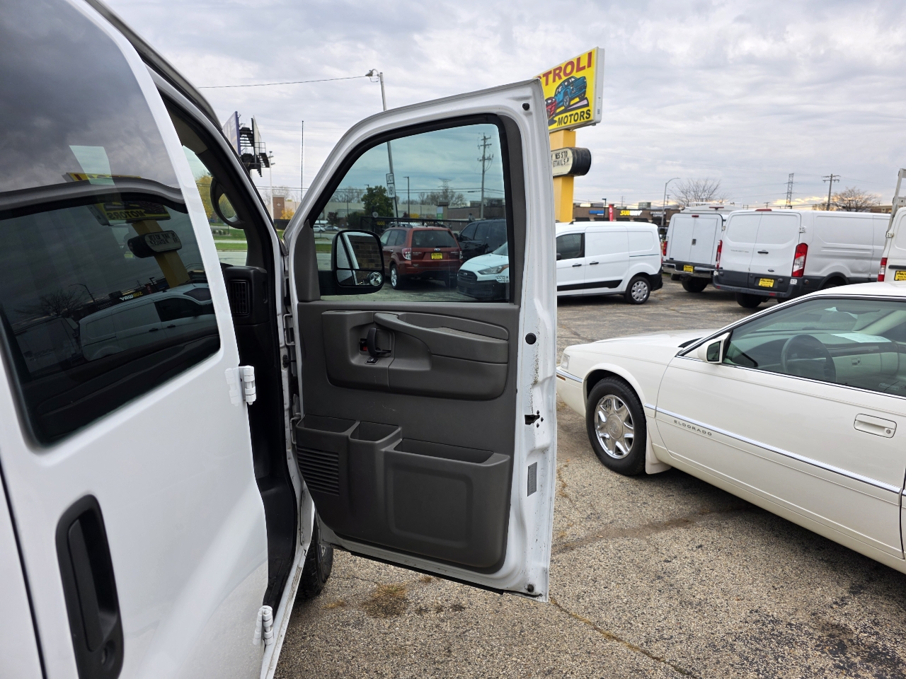 GMC Savana G2500 Extended Cargo 2015 GMC Savana G2500 Extended Cargo 2015