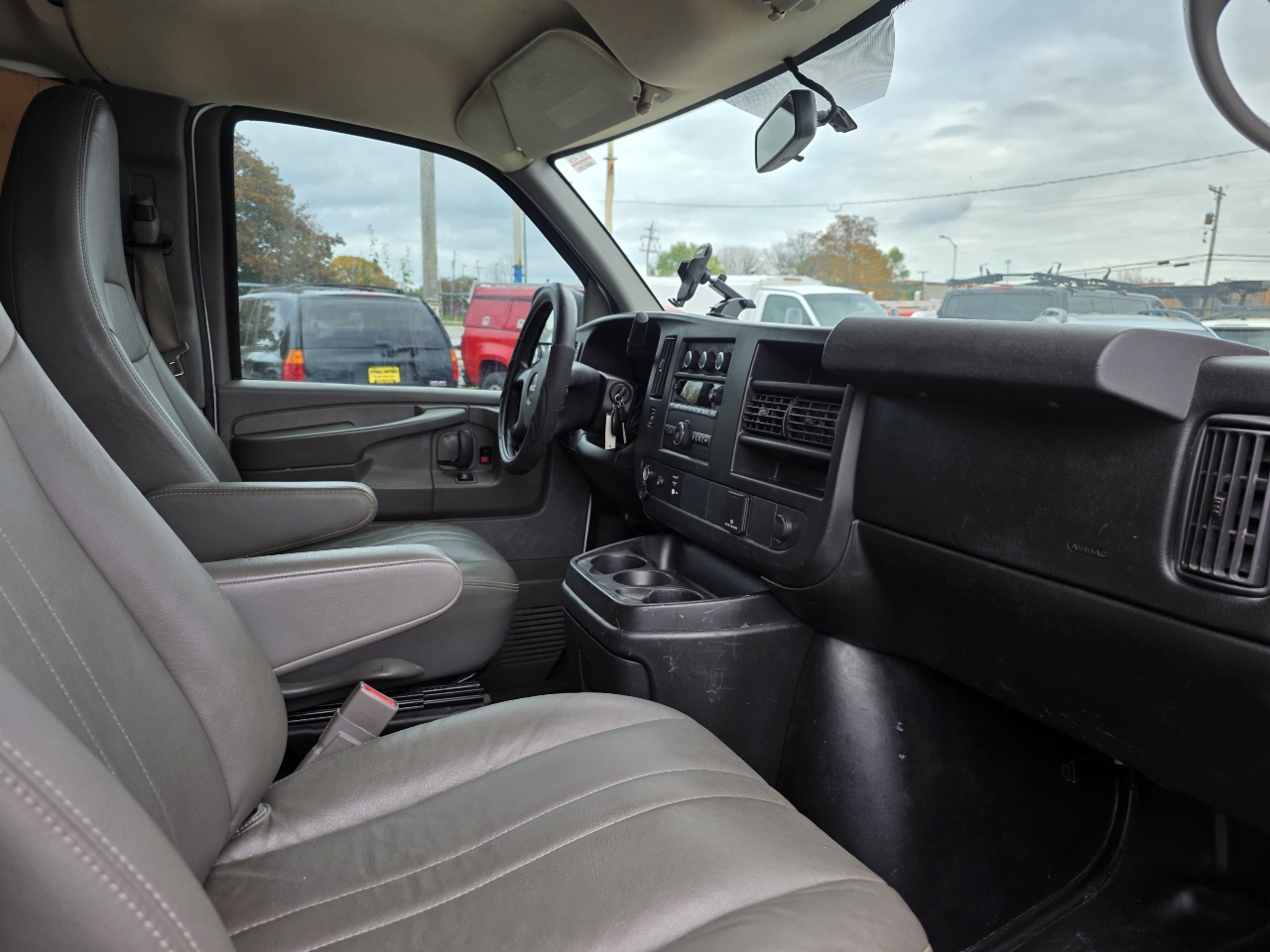 GMC Savana G2500 Extended Cargo 2015 GMC Savana G2500 Extended Cargo 2015