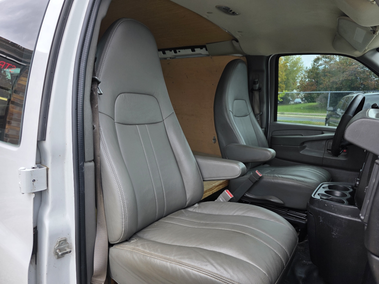 GMC Savana G2500 Extended Cargo 2015 GMC Savana G2500 Extended Cargo 2015