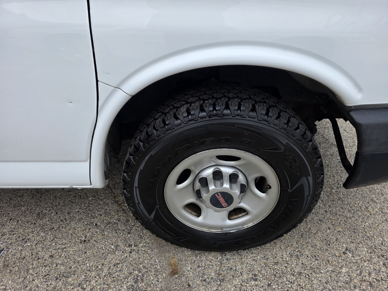 GMC Savana G2500 Extended Cargo 2015 GMC Savana G2500 Extended Cargo 2015