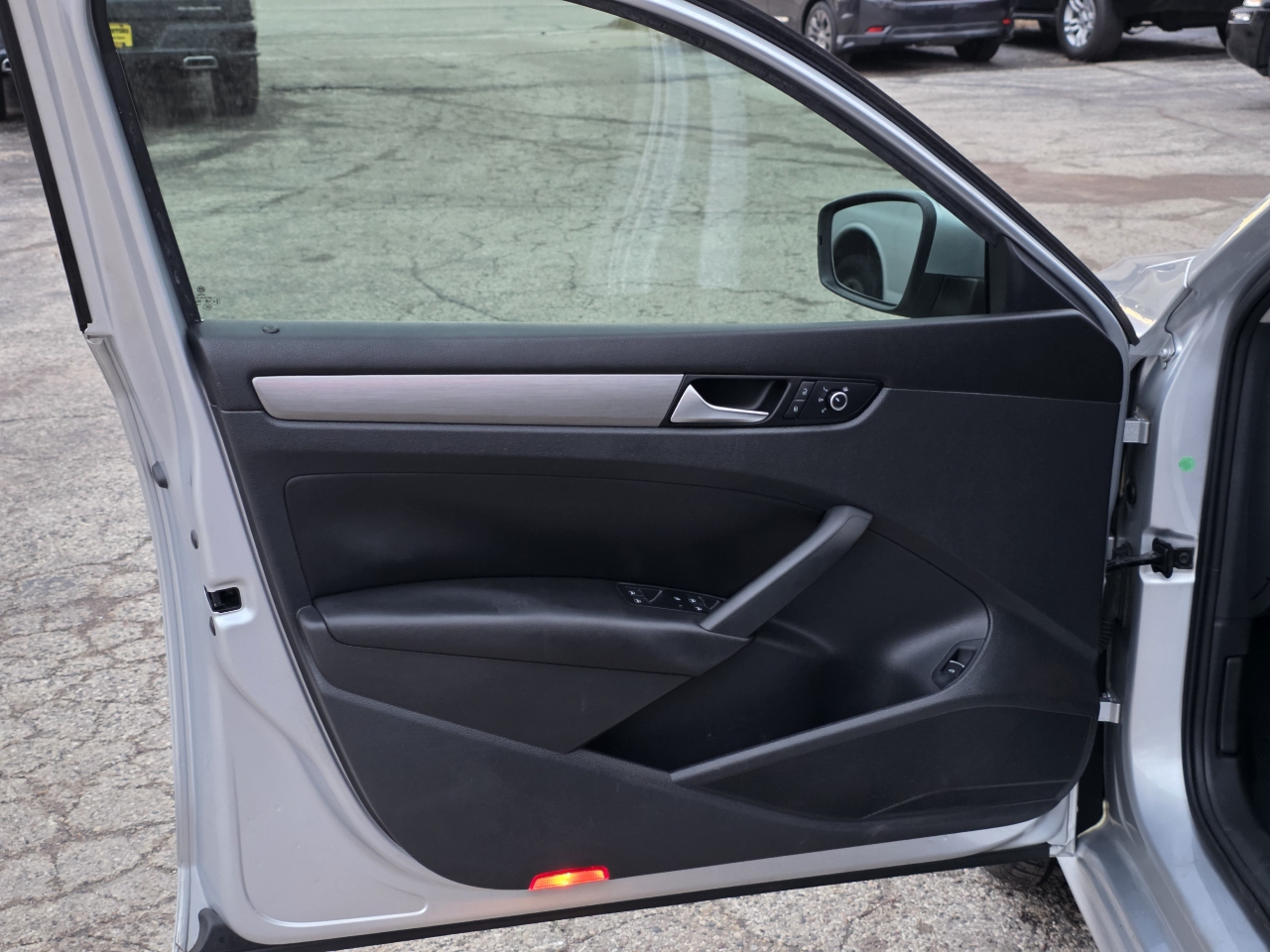 Volkswagen Passat 2.0L TDI SE AT 2014