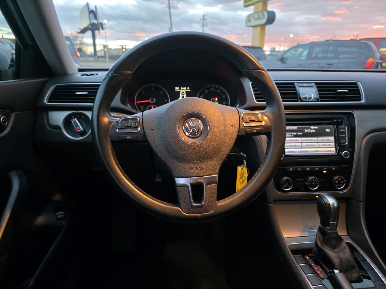 Volkswagen Passat 2.0L TDI SE AT 2014