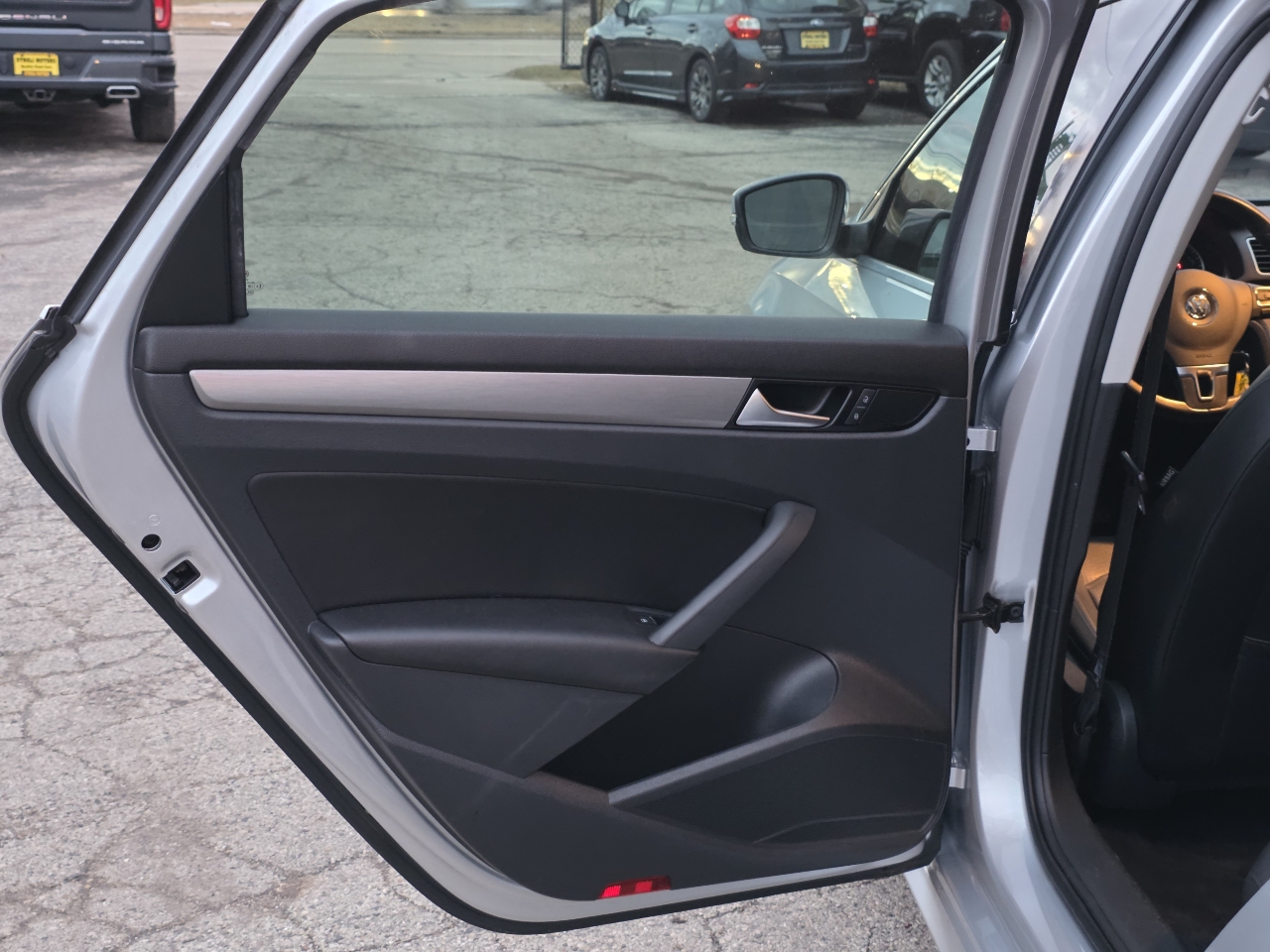 Volkswagen Passat 2.0L TDI SE AT 2014