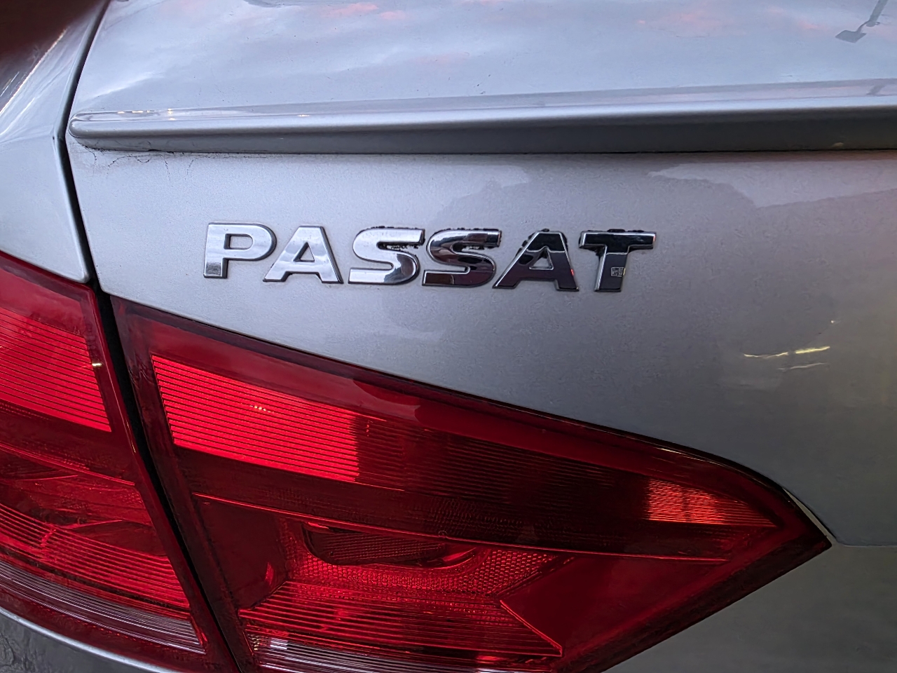 Volkswagen Passat 2.0L TDI SE AT 2014