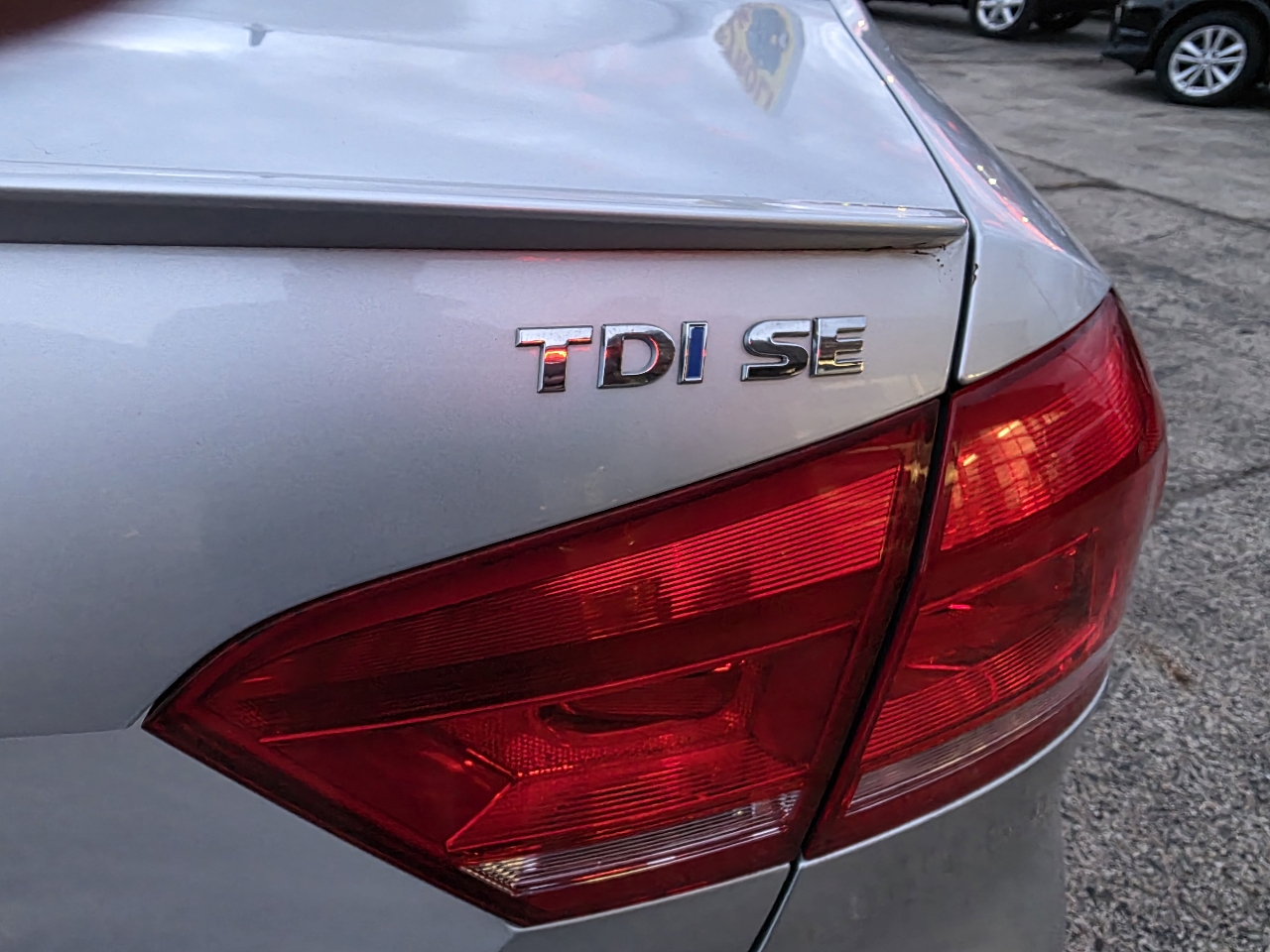 Volkswagen Passat 2.0L TDI SE AT 2014