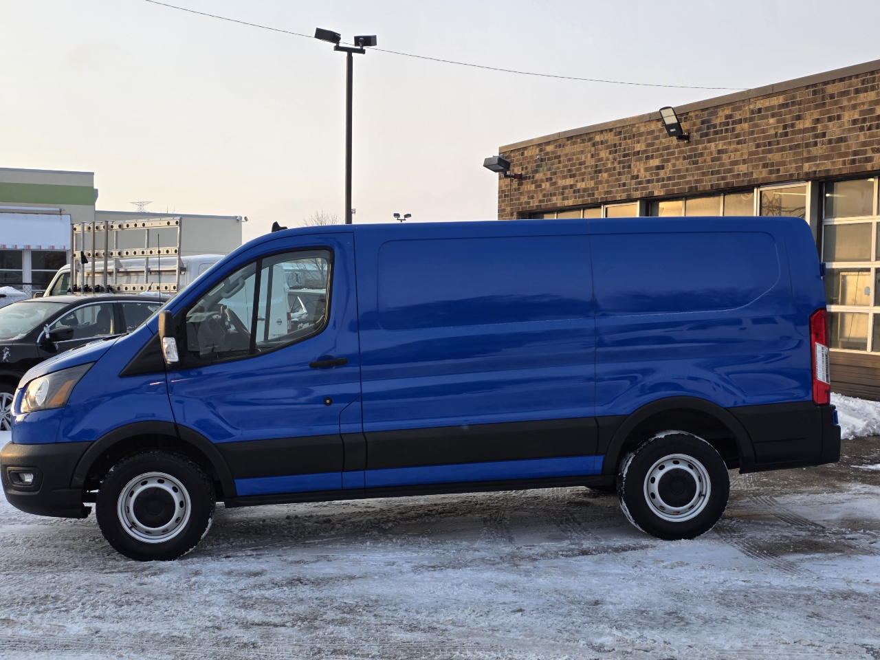 Ford Transit 250 Van Low Roof w/Sliding Pass. 130-in. WB 2020