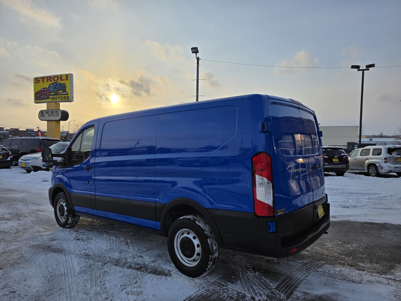 Ford Transit 250 Van Low Roof w/Sliding Pass. 130-in. WB 2020
