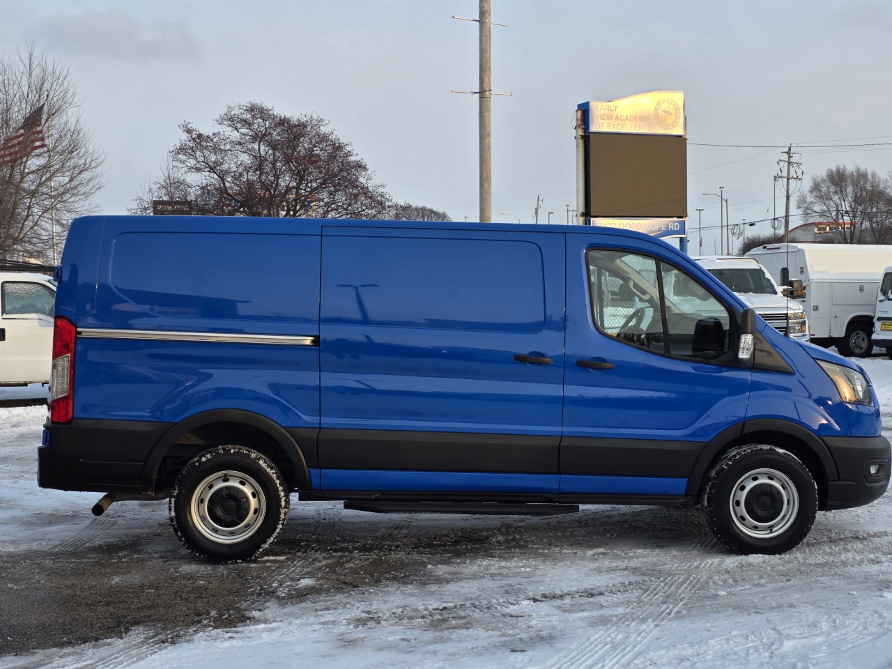 Ford Transit 250 Van Low Roof w/Sliding Pass. 130-in. WB 2020