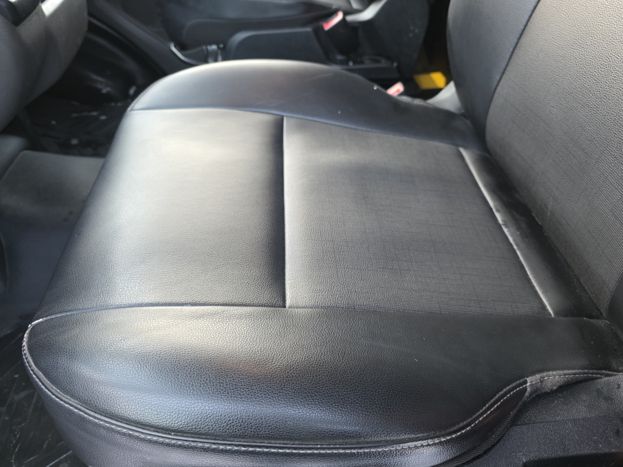 Ford Transit 250 Van Low Roof w/Sliding Pass. 130-in. WB 2020