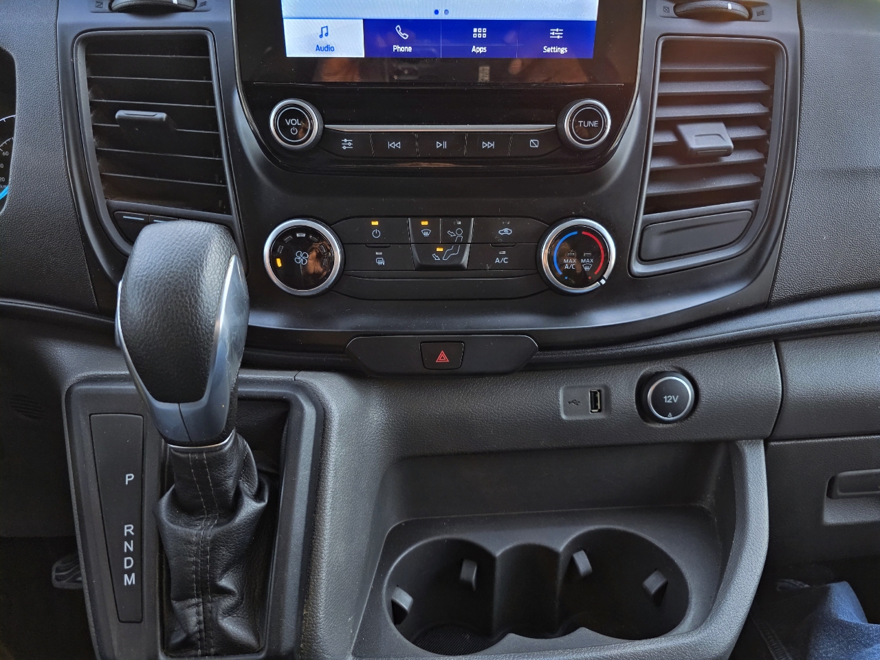 Ford Transit 250 Van Low Roof w/Sliding Pass. 130-in. WB 2020