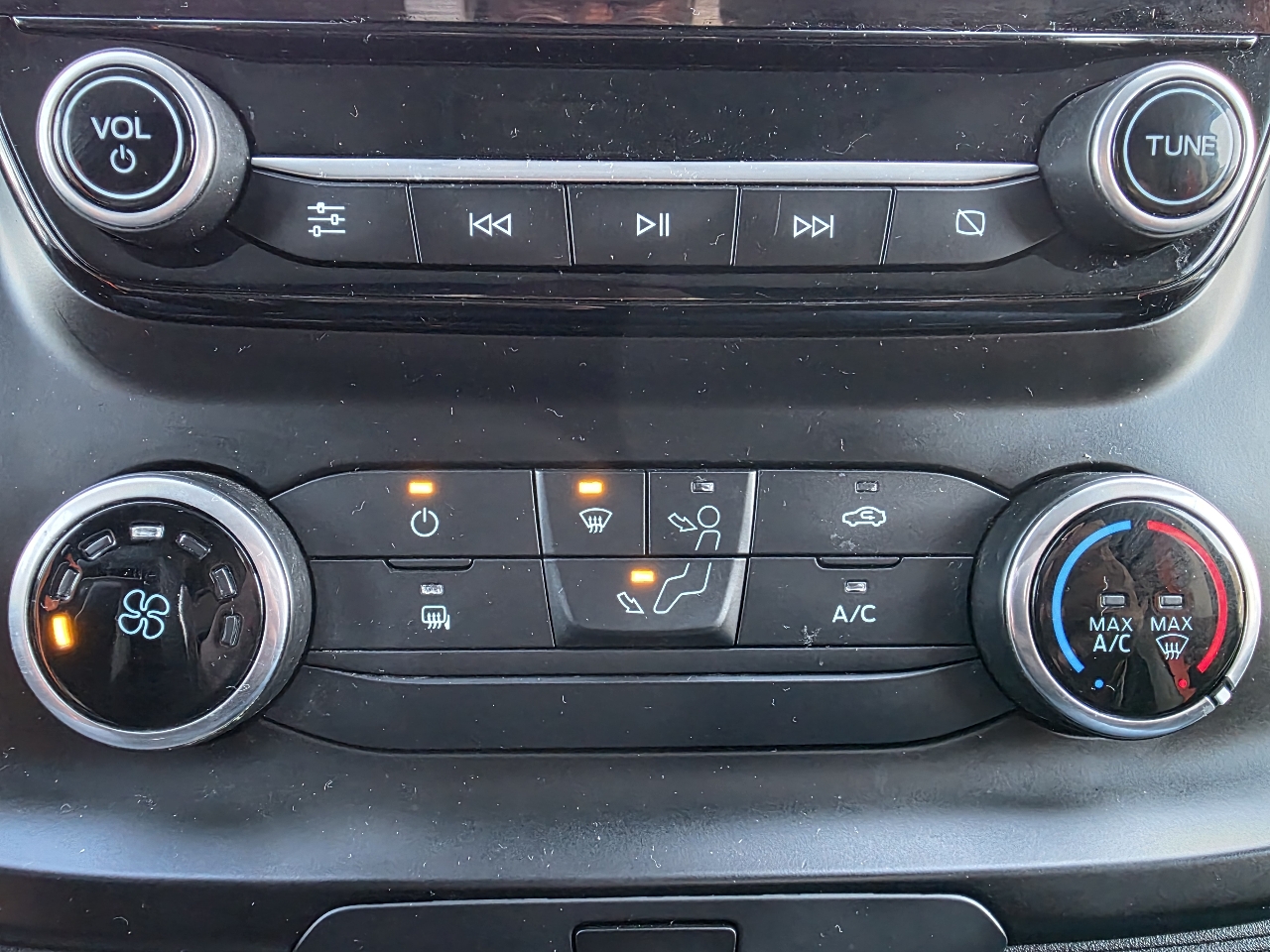 Ford Transit 250 Van Low Roof w/Sliding Pass. 130-in. WB 2020