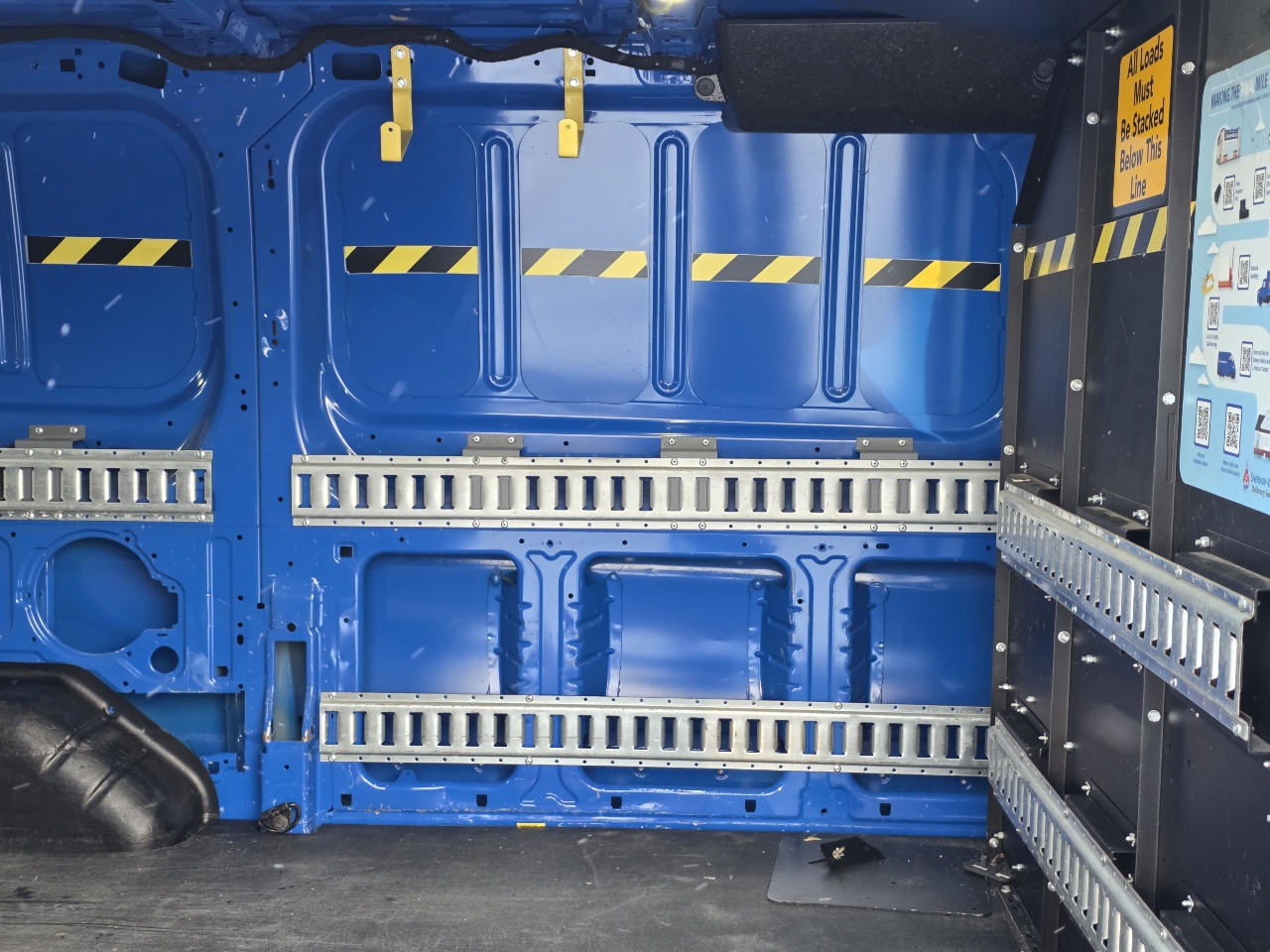 Ford Transit 250 Van Low Roof w/Sliding Pass. 130-in. WB 2020