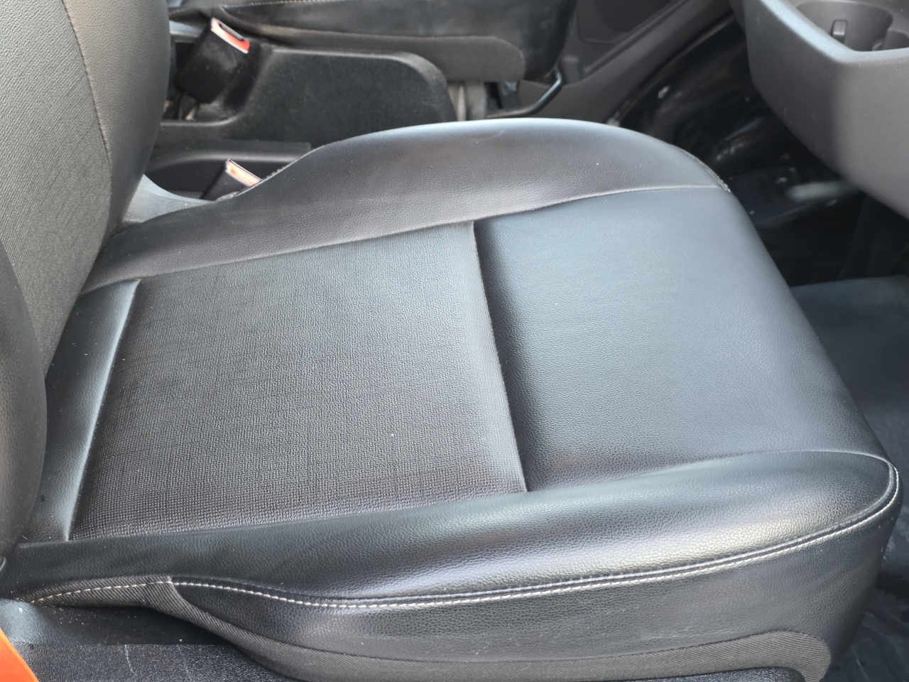 Ford Transit 250 Van Low Roof w/Sliding Pass. 130-in. WB 2020