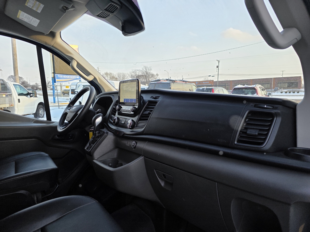 Ford Transit 250 Van Low Roof w/Sliding Pass. 130-in. WB 2020