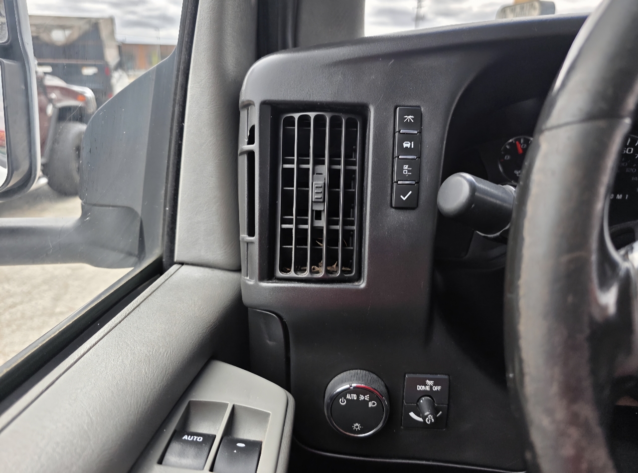 Chevrolet Express G3500 139" 2016