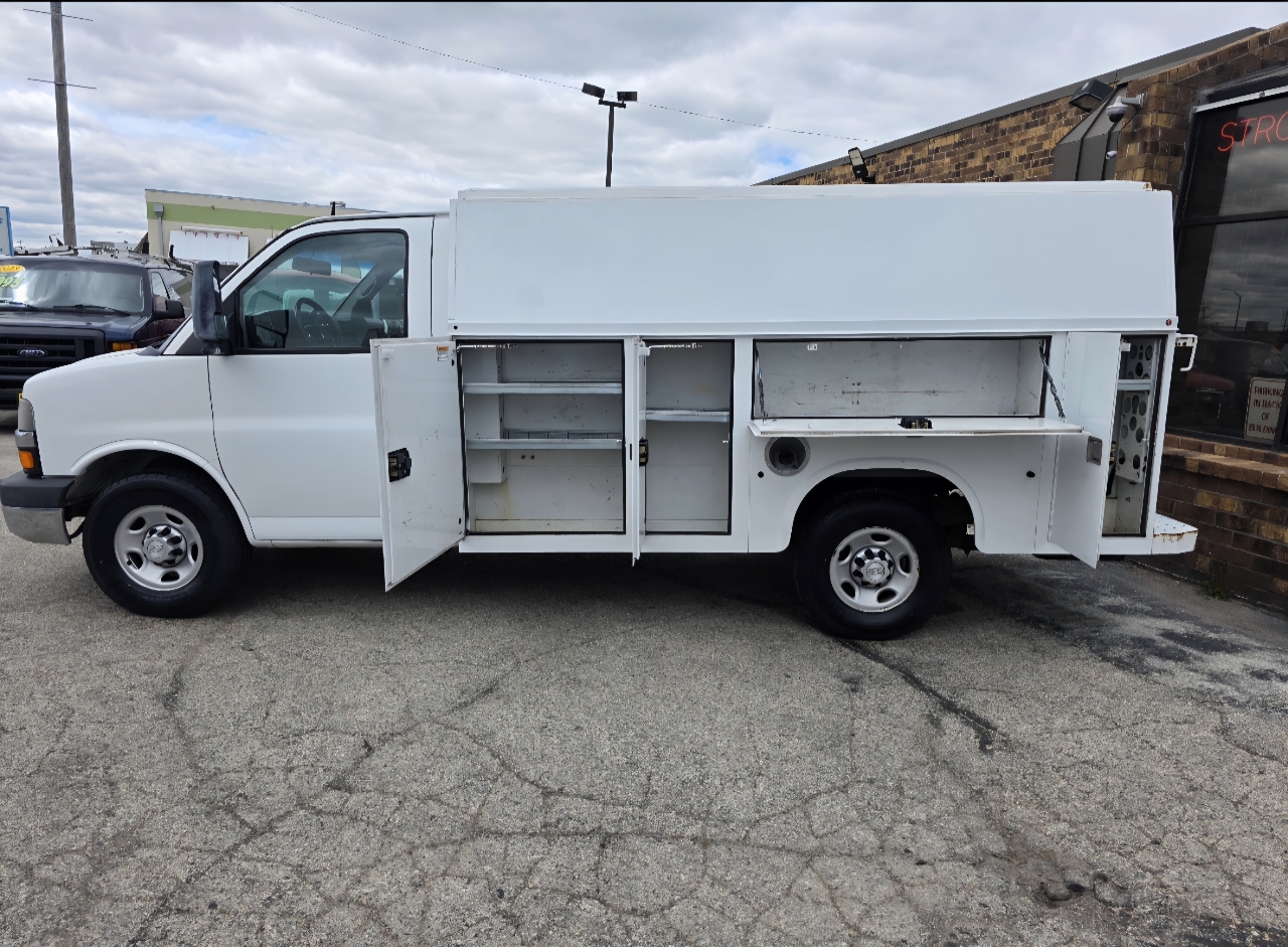 Chevrolet Express G3500 139" 2016