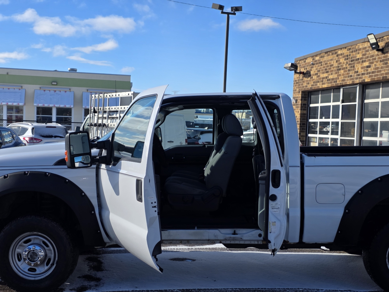 Ford F-250 SD XL SuperCab 4WD 2015