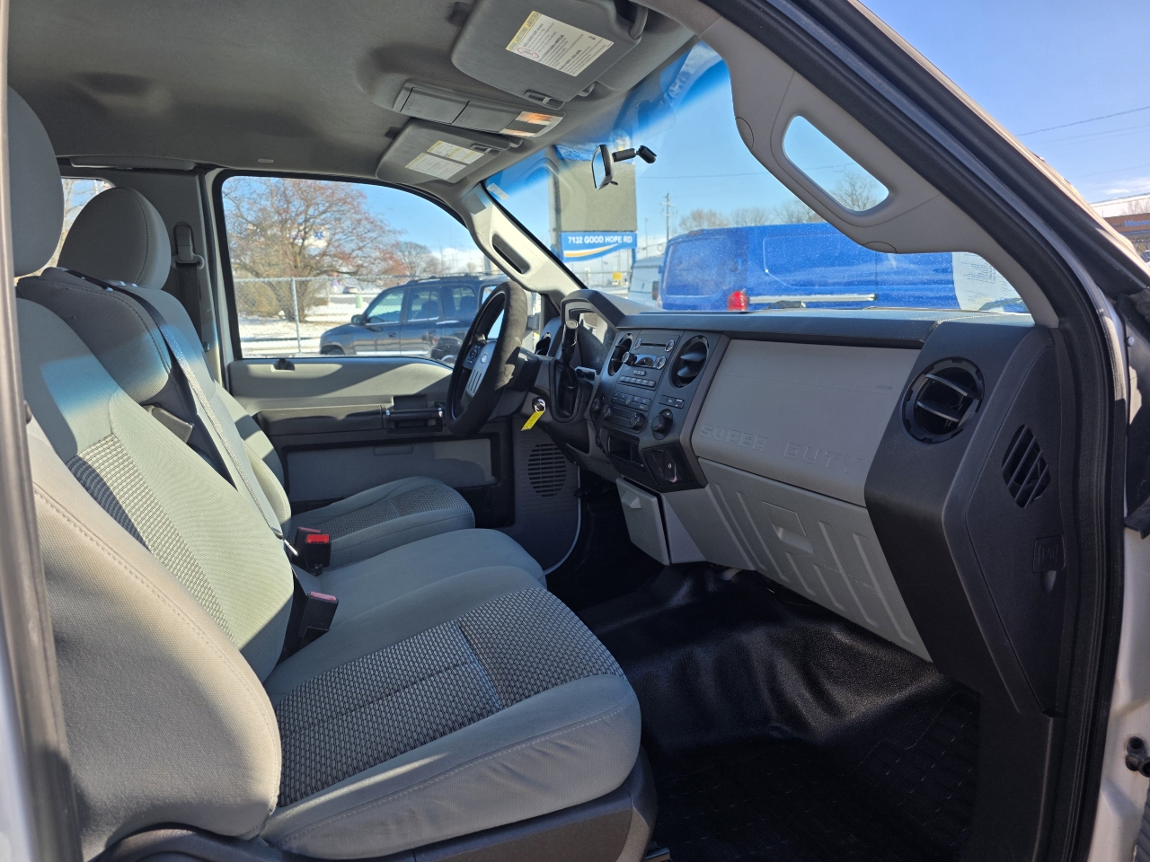 Ford F-250 SD XL SuperCab 4WD 2015