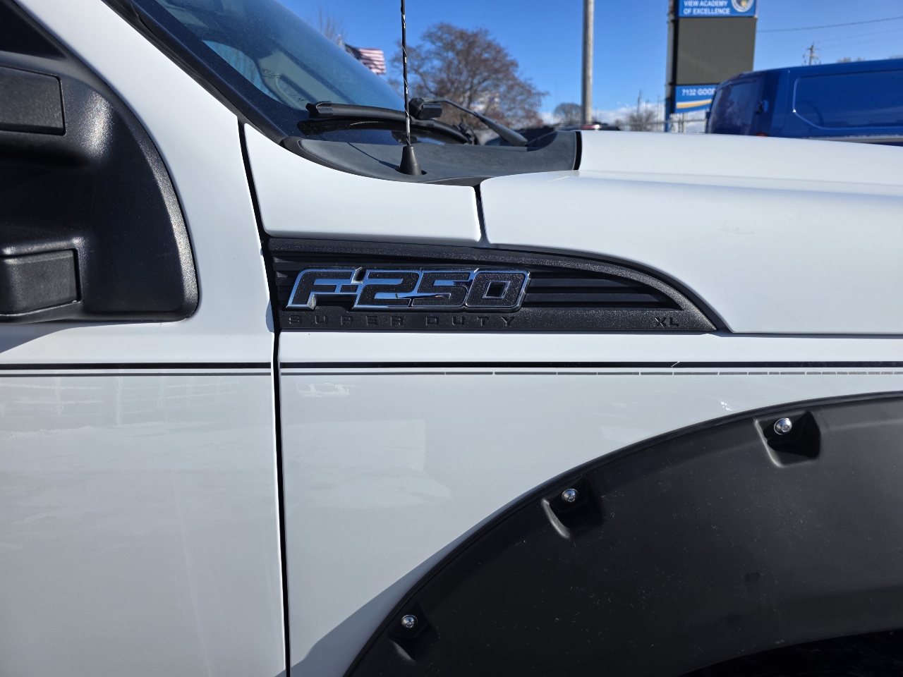 Ford F-250 SD XL SuperCab 4WD 2015