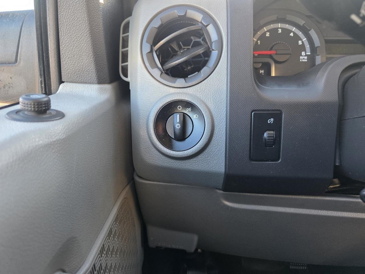 Ford Econoline E-150 2013