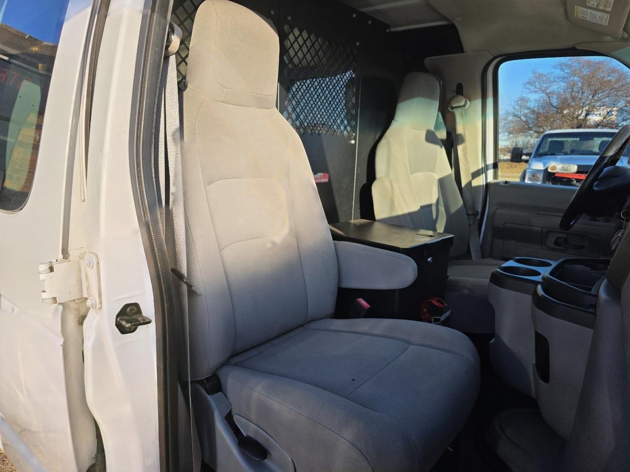 Ford Econoline E-150 2013