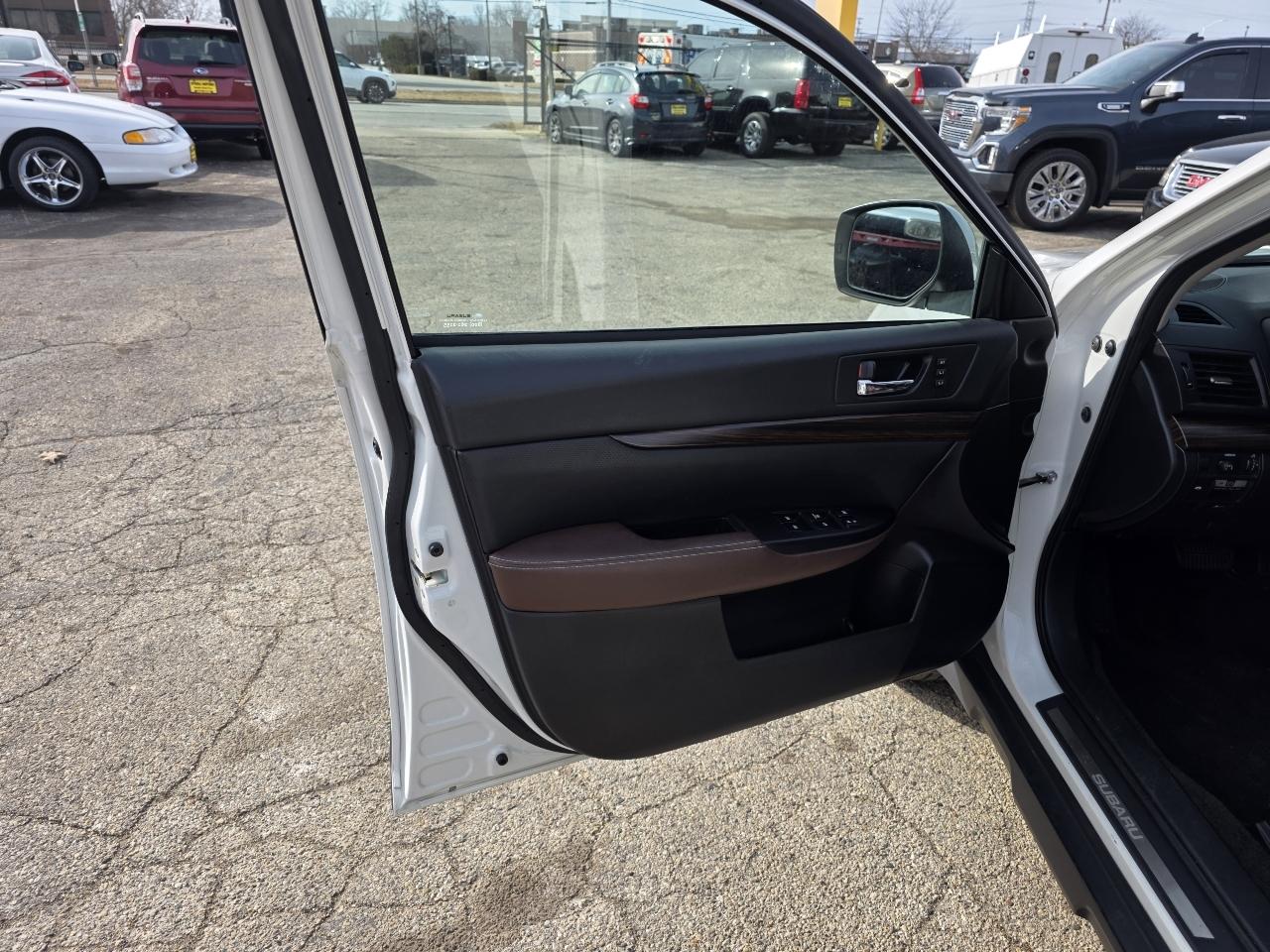 Subaru Outback 2.5i Limited 2014