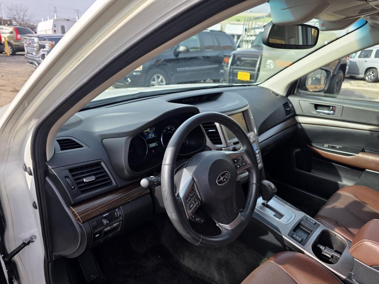 Subaru Outback 2.5i Limited 2014