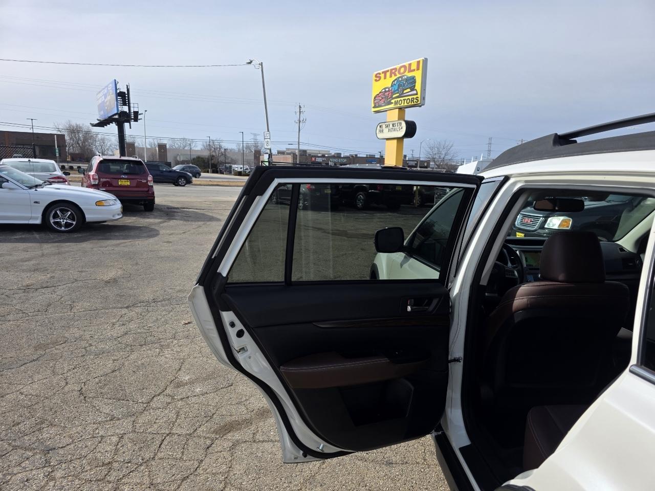 Subaru Outback 2.5i Limited 2014