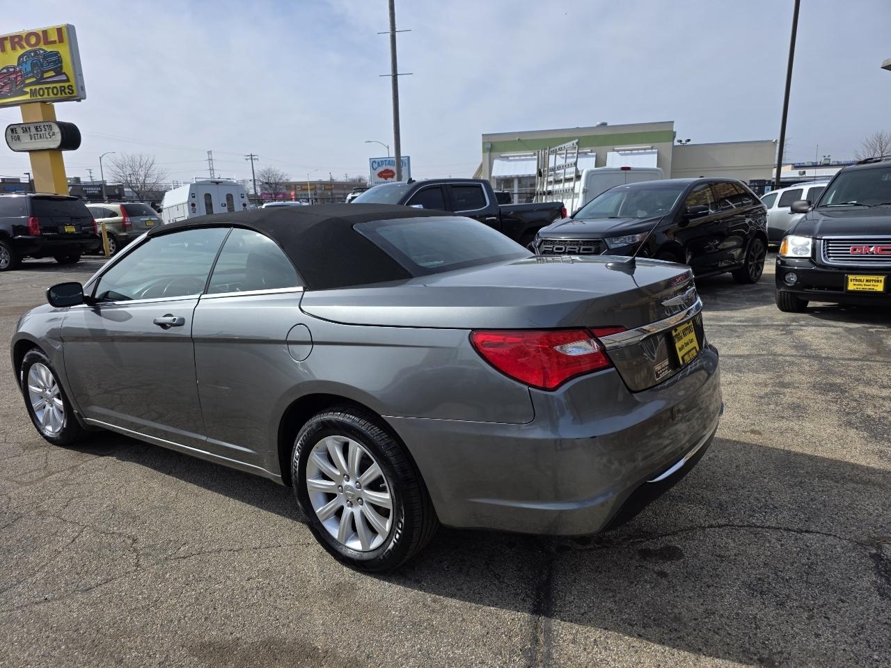 Chrysler 200 Touring Convertible 2012