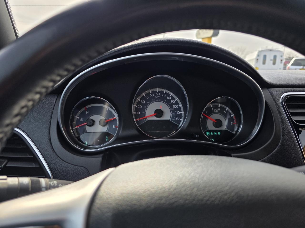 Chrysler 200 Touring Convertible 2012