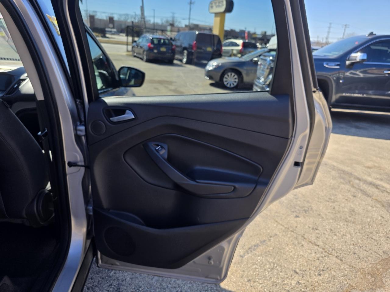 Ford Escape SE FWD 2017