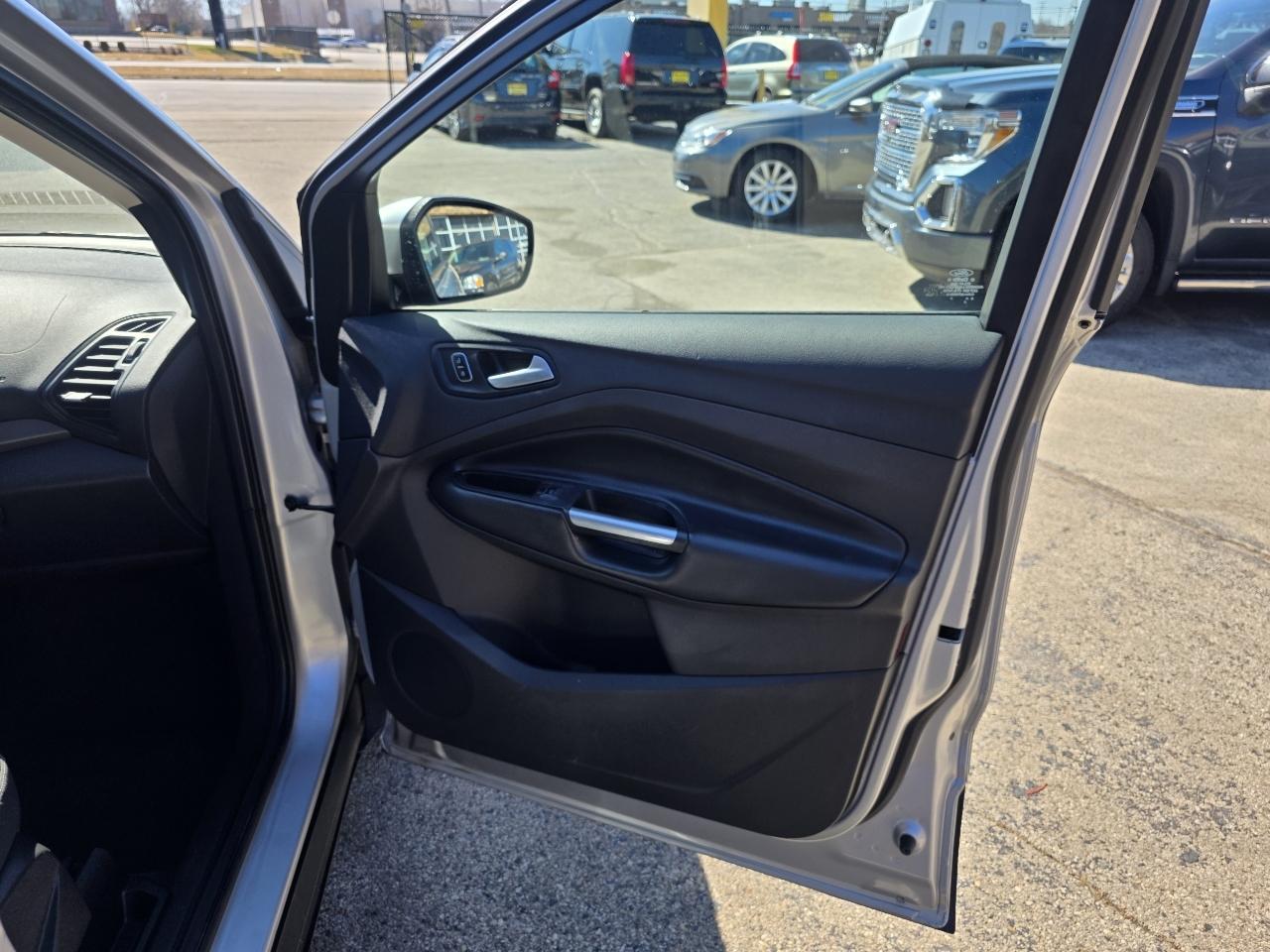 Ford Escape SE FWD 2017