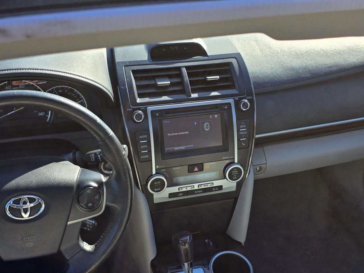 Toyota Camry XLE 2014