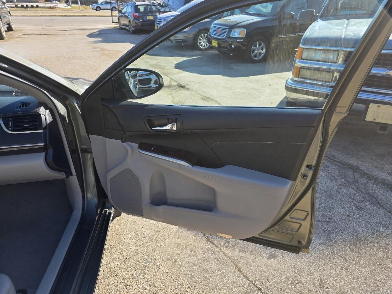 Toyota Camry XLE 2014