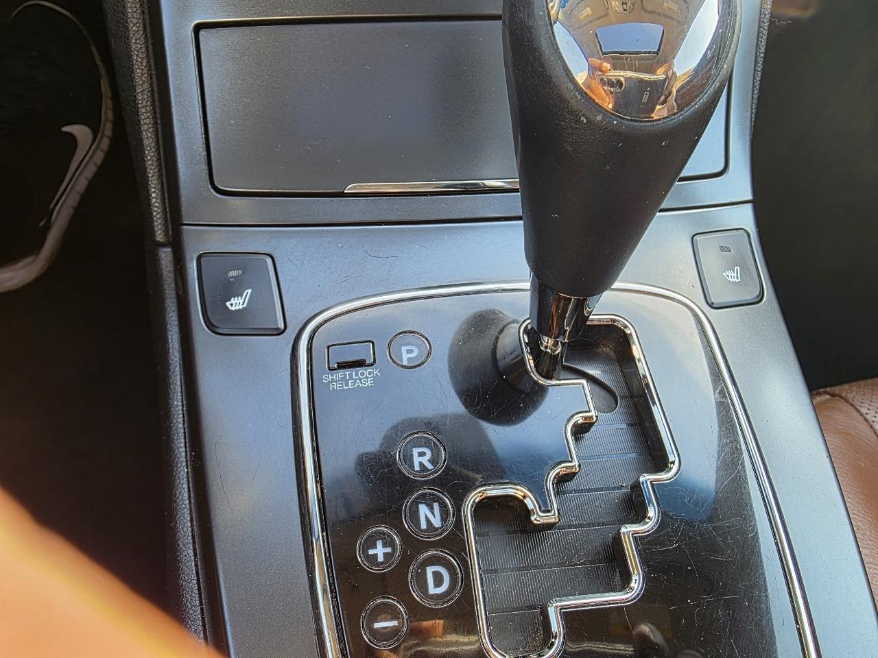 Hyundai Genesis Coupe 3.8 Grand Touring Auto 2011