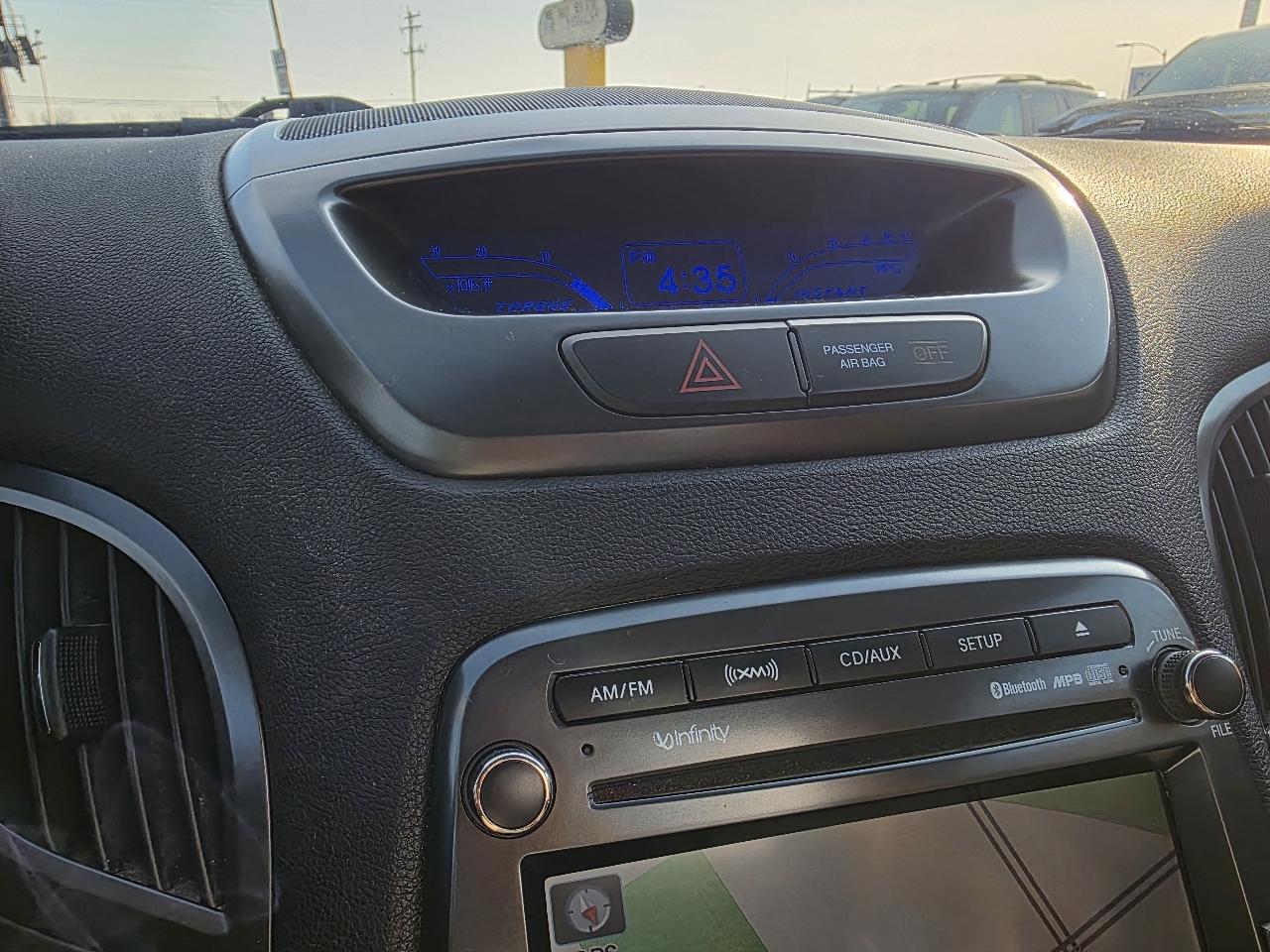 Hyundai Genesis Coupe 3.8 Grand Touring Auto 2011