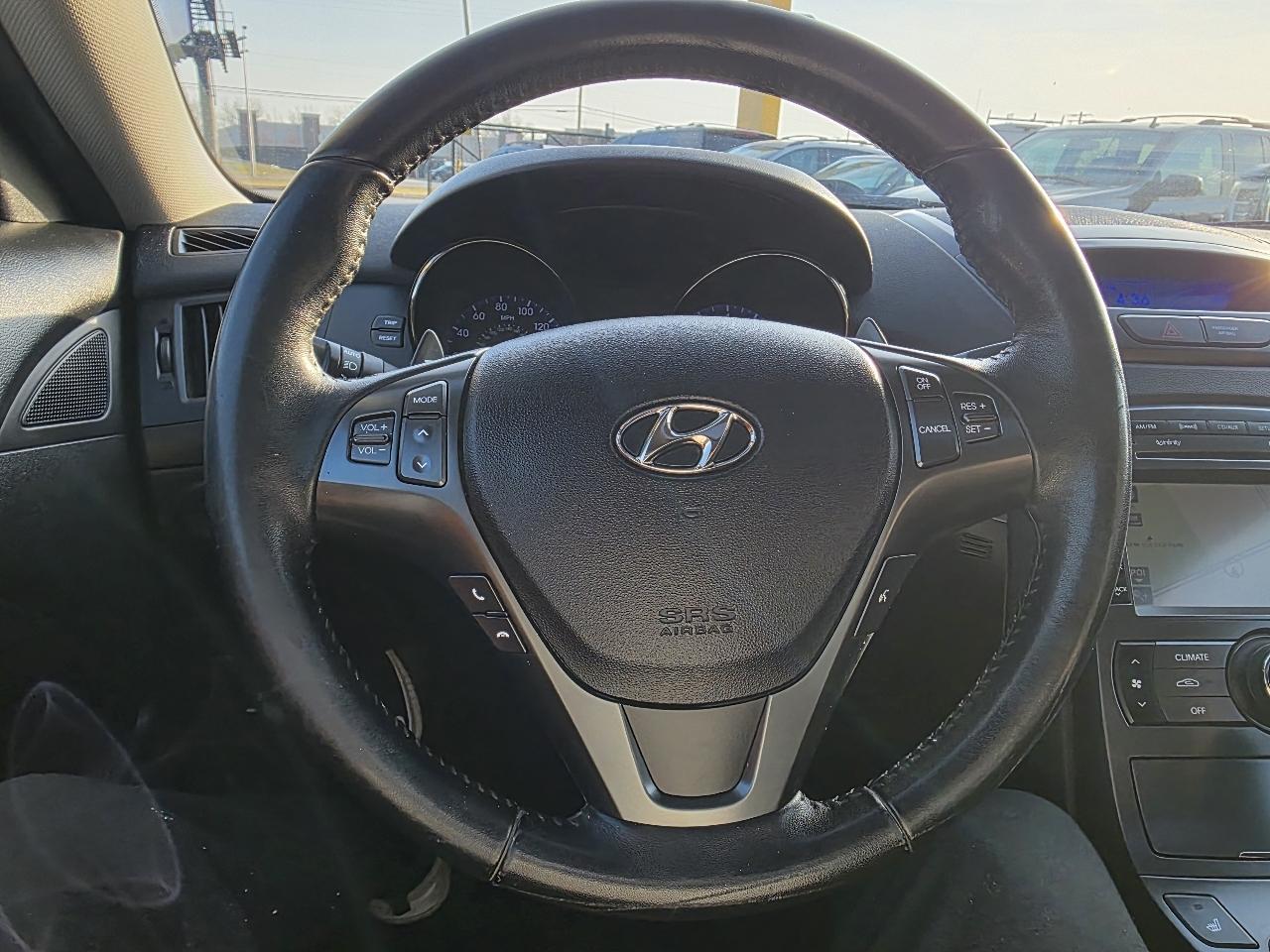 Hyundai Genesis Coupe 3.8 Grand Touring Auto 2011