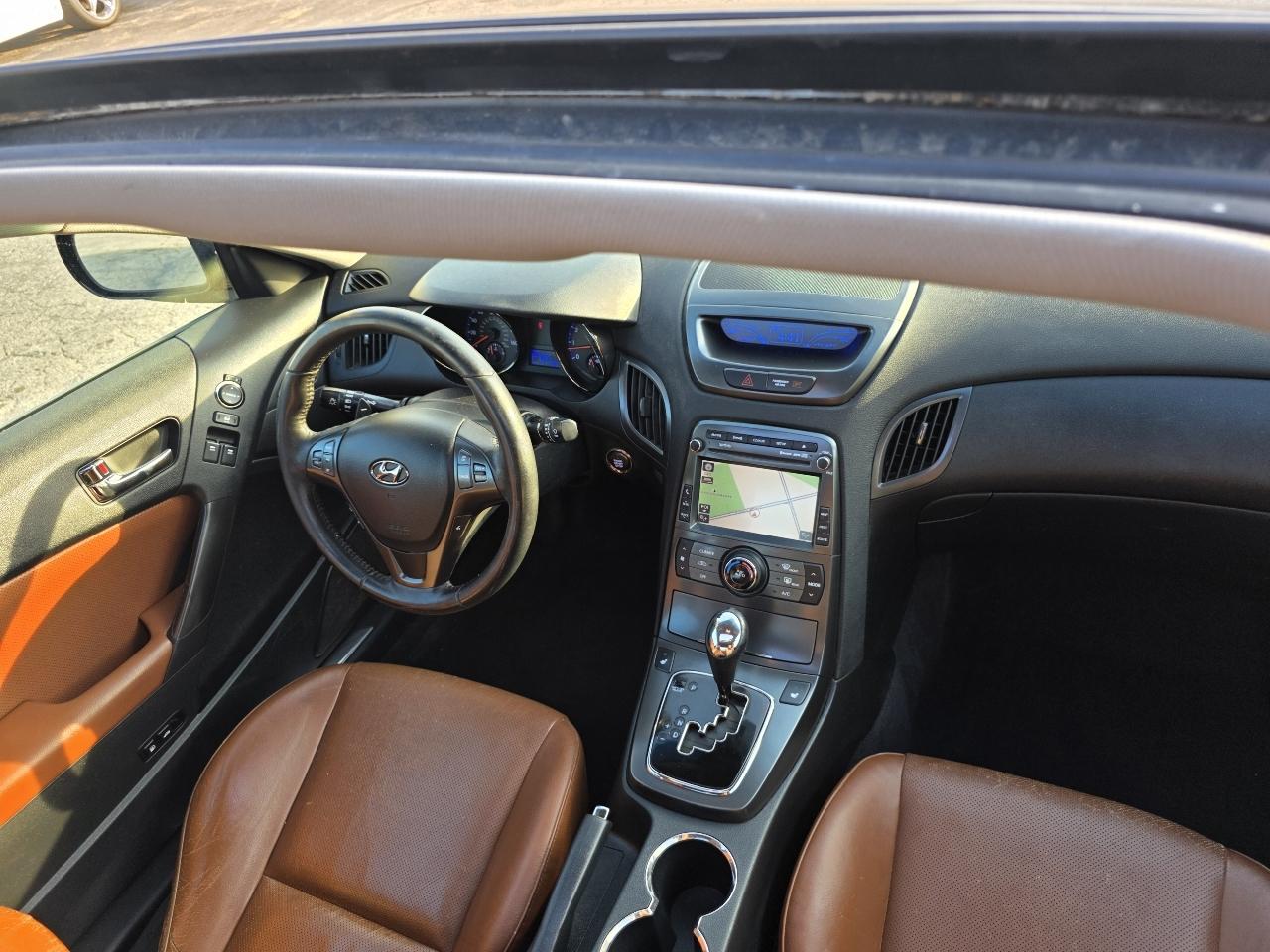 Hyundai Genesis Coupe 3.8 Grand Touring Auto 2011