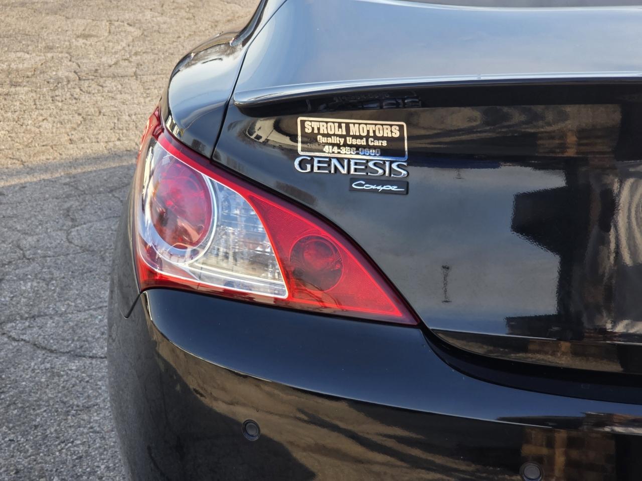 Hyundai Genesis Coupe 3.8 Grand Touring Auto 2011