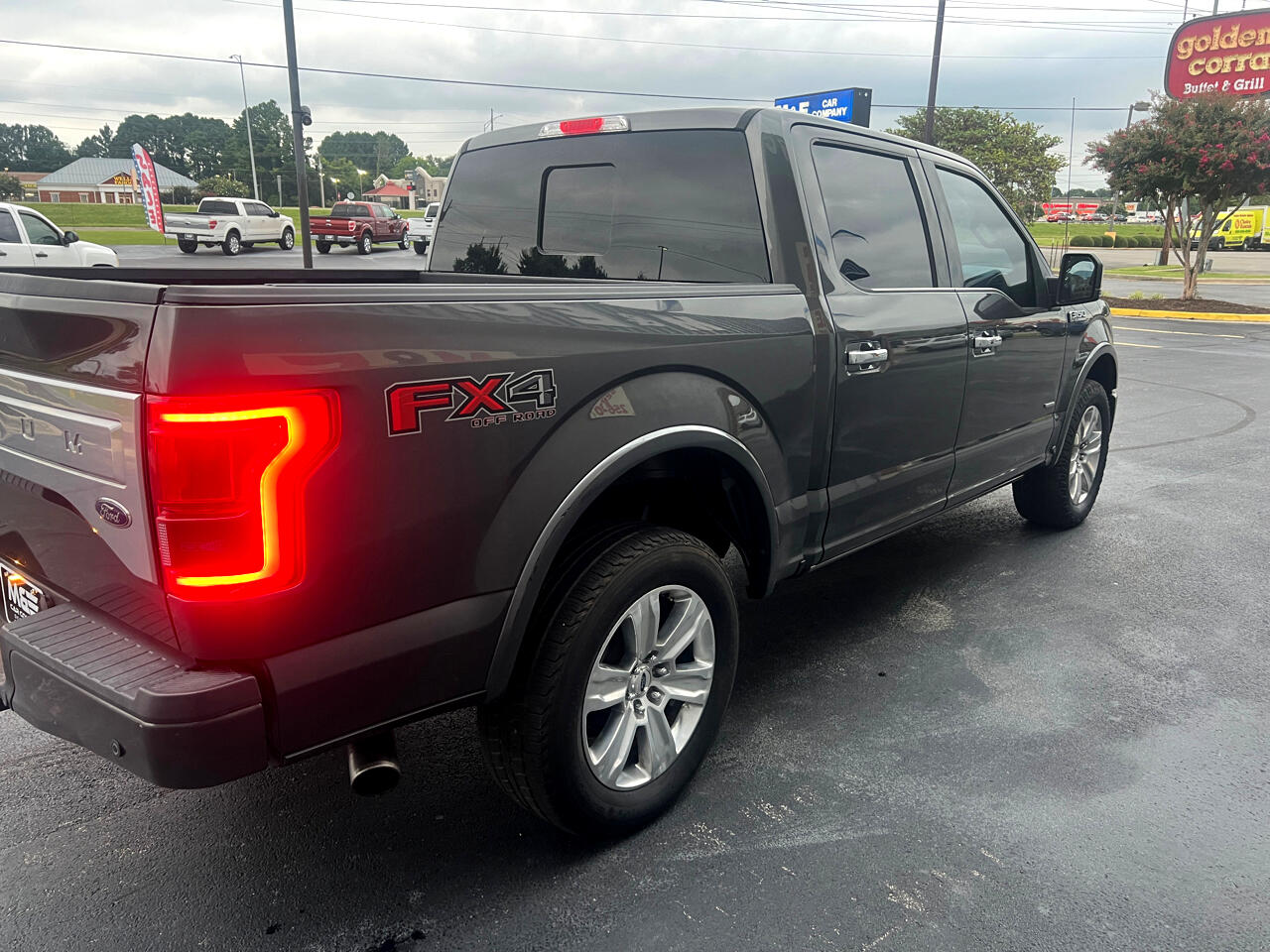 Ford F-150 Platinum SuperCrew 5.5-ft. Bed 4WD 2015