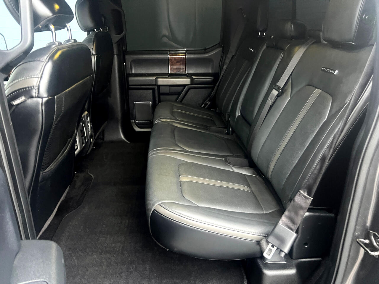 Ford F-150 Platinum SuperCrew 5.5-ft. Bed 4WD 2015