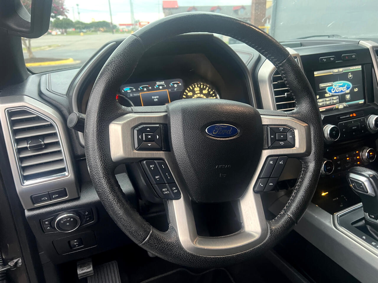 Ford F-150 Platinum SuperCrew 5.5-ft. Bed 4WD 2015