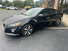 2021 Nissan Altima  2021 Nissan Altima