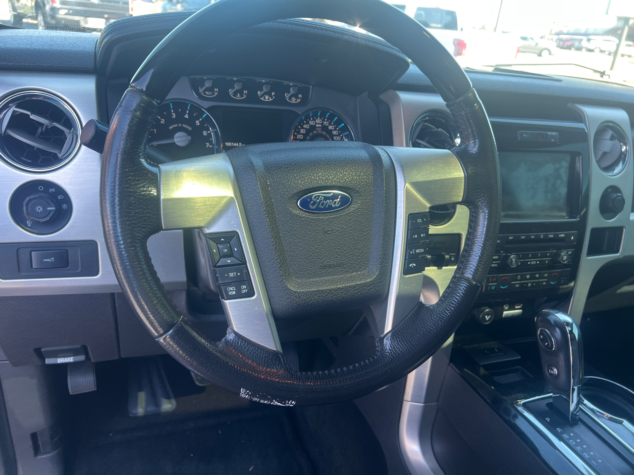 Ford F-150 2WD SuperCrew 145" Platinum 2012